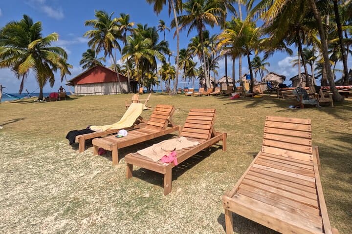 San Blas Day Trip to Pelicano Island — Island Hopping, Snorkeling & Kuna Community Visit photo 4