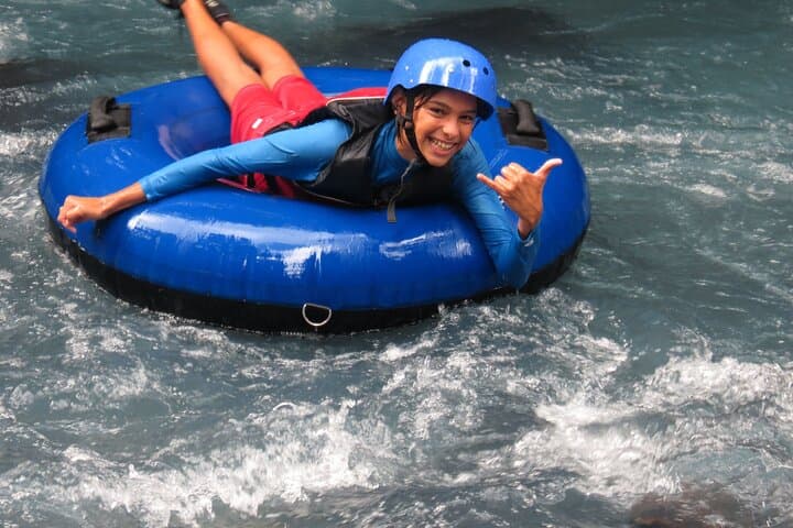 Rio Celeste Tubing Tour — Float the Turquoise River with Lunch (From La Fortuna) photo 5