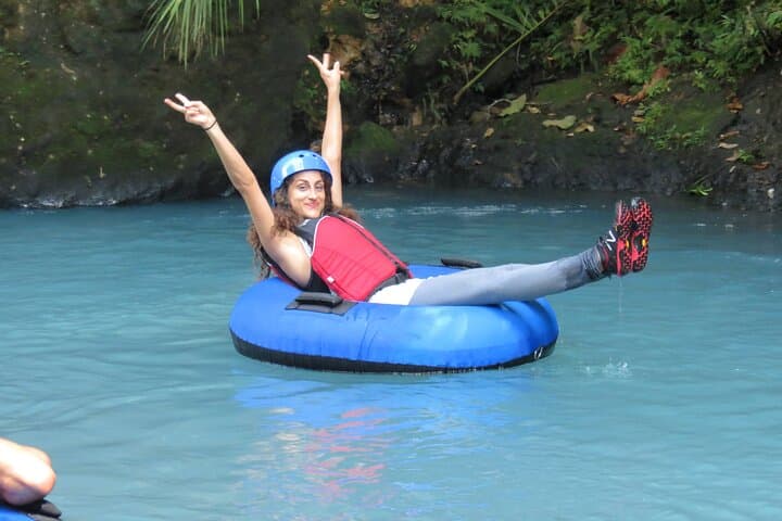 Rio Celeste Tubing Tour — Float the Turquoise River with Lunch (From La Fortuna) photo 6
