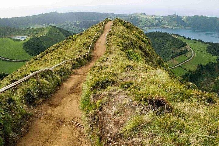 Sete Cidades and Lagoa do Fogo: Full-Day Guided Tour from Ponta Delgada photo 3