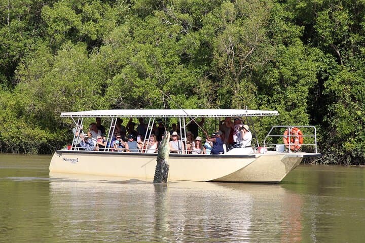 Darwin Pathfinder Jumping Crocodile Cruise — Adelaide River Wildlife Adventure