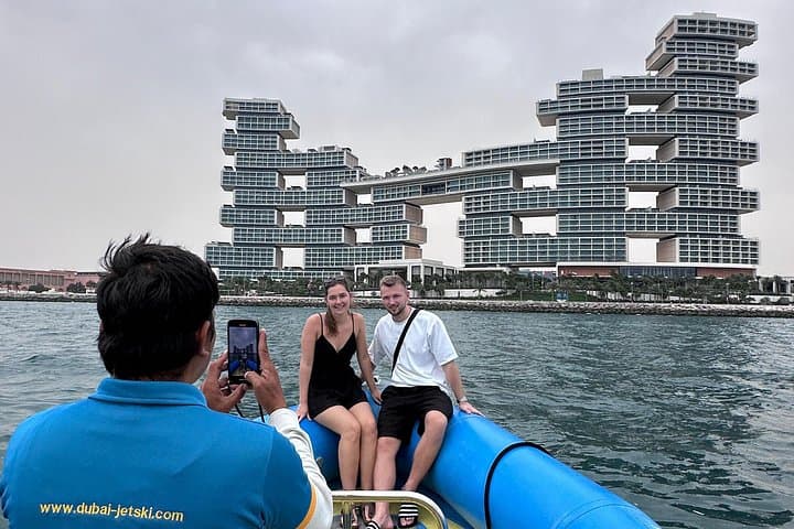 Dubai Speedboat Tour: 60-Min Guided Cruise to Burj Al Arab & Atlantis photo 1