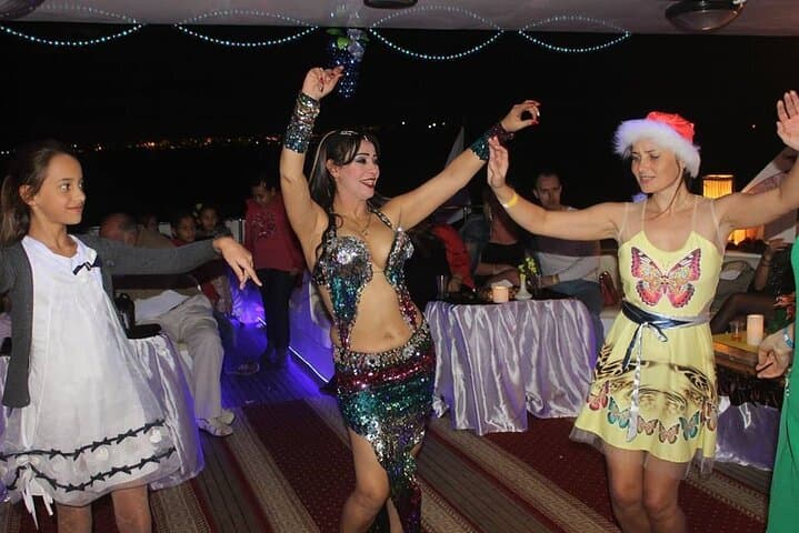 Cairo Nile Dinner Cruise: Evening Buffet, Belly Dance & Tanoura Show photo 2