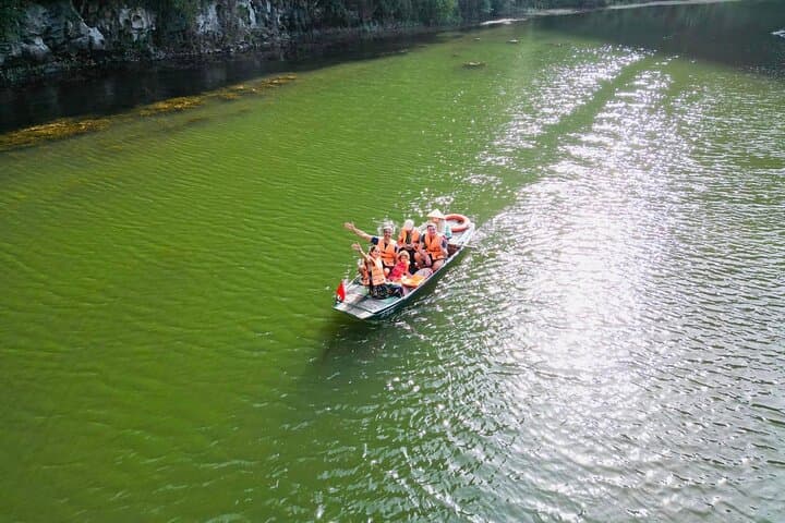 Mua Cave, Trang An & Hoa Lu: Luxury Day Tour from Hanoi photo 5