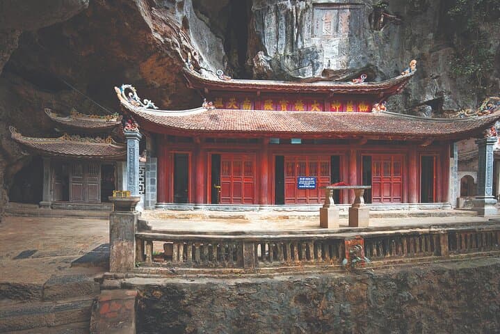 Ninh Binh Luxury Day Tour: Trang An, Hang Mua & Bich Dong — Practical Guide photo 2