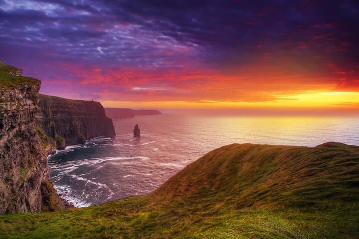 Cliffs of Moher Private VIP Tour from Dublin — Luxury Chauffeured Day Trip photo 2