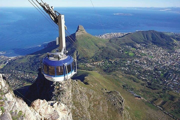 Cape Town Full-Day City Tour with Kirstenbosch Gardens and Table Mountain Views photo 3