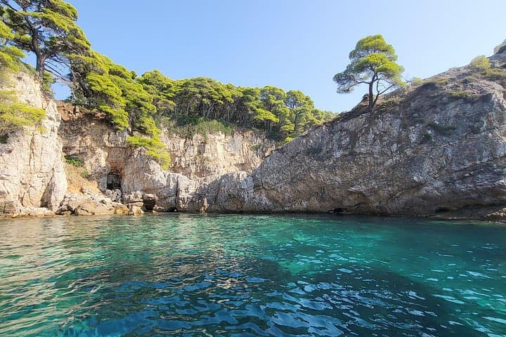 Dubrovnik Blue Cave & Elaphiti Islands: All-Inclusive Cave Boat Tour photo 2