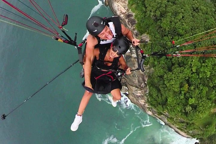 Paragliding Over Rio de Janeiro: Tandem Flight from Pedra Bonita with HD Video photo 3