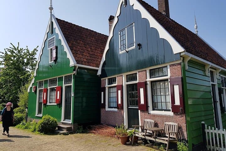 Private Holland Countryside Windmill Tour from Amsterdam — Zaanse Schans, Gouda & Volendam photo 3
