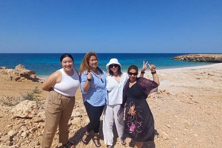 Wadi Shab & Bimmah Sinkhole Day Trip from Muscat — Hike, Swim & Blue Pools photo 4
