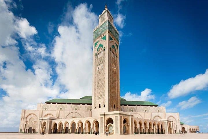 Casablanca Highlights: Hassan II Mosque, Corniche & Habous Quarter Guided Tour