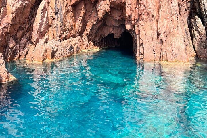 Calanques of Piana Small-Group RIB Tour from Cargèse — Capo Rosso & Swimming Pool Arch photo 3