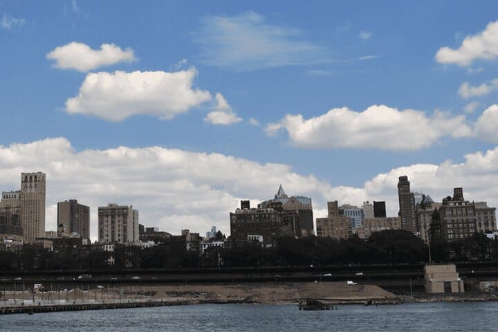 NYC Smartphone Scavenger Hunt: Revolutionary Hidden Treasures Walking Tour photo 2