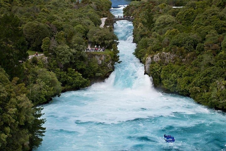 Hobbiton, Huka Falls & Taupo DeBretts: Full-Day Scenic Tour from Auckland photo 2
