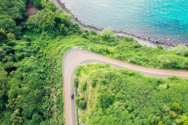 Maui North Coast Slingshot Tour from Lahaina — Drive Honolua, Nakalele & Iao Valley