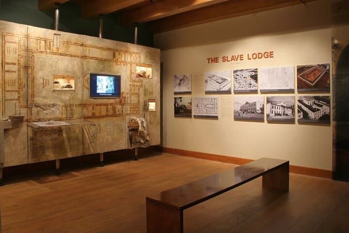 Cape Town Slavery Museum Audio-Guided Tour — Companys Garden Slave History photo 3