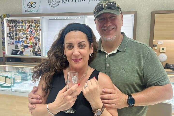 Drinks and Diamonds Luxury Jewelry Experience in St. Thomas photo 2