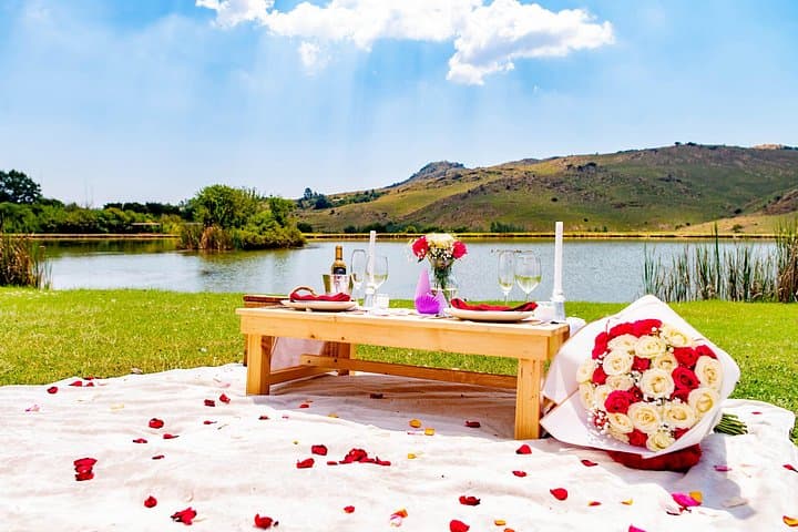 Couples Romantic Getaway & Sip-and-Paint at Kloofzitch Lodge, Johannesburg photo 3