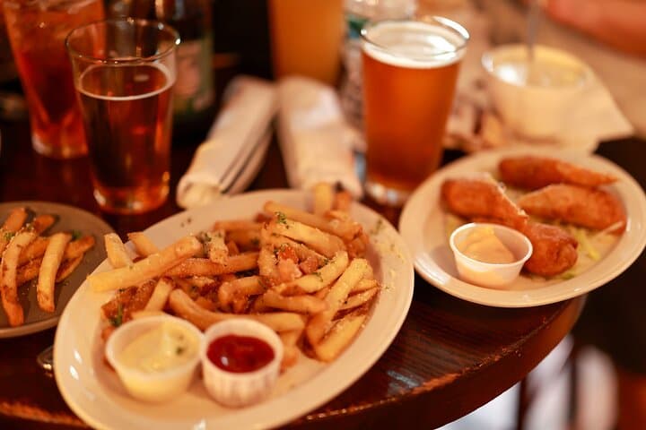 Boston Historic Taverns Walking Tour: Ferry, Freedom Trail & Tastings photo 4