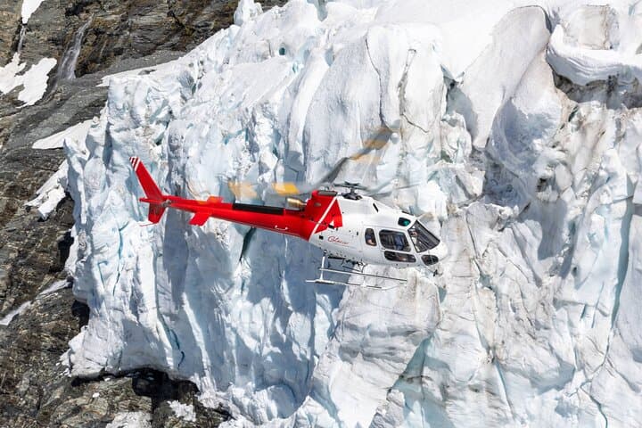 50-Minute Queenstown Glacier Explorer & Earnslaw Burn Scenic Flight