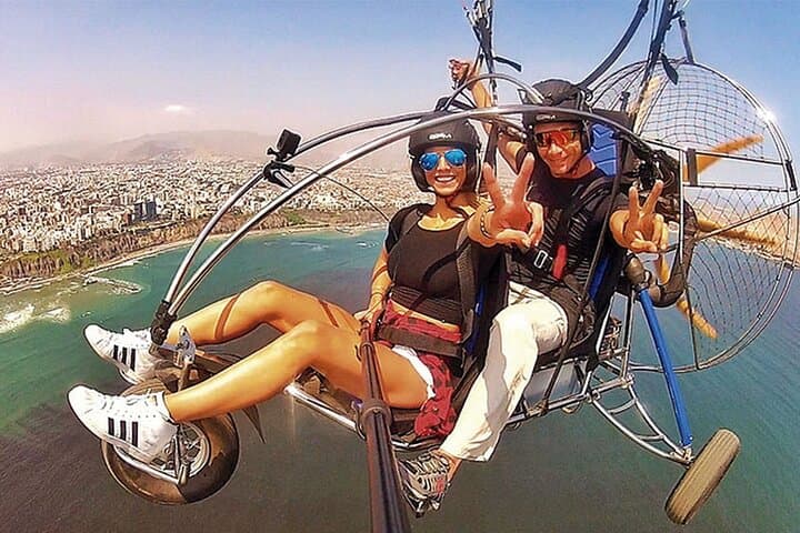 Paramotor Sky: Private Paragliding Over Lima’s Costa Verde photo 5