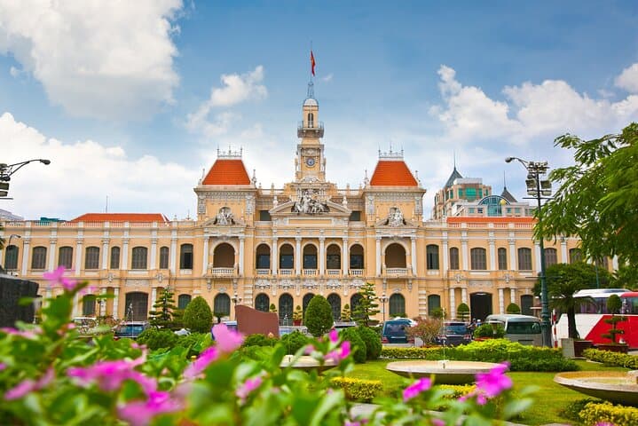 Ho Chi Minh City Half-Day Jeep Tour: District 1 Highlights by Private Jeep photo 2