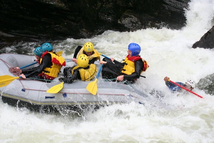 Lingsar River Rafting & Pura Mayura: Full-Day Lombok Adventure photo 3