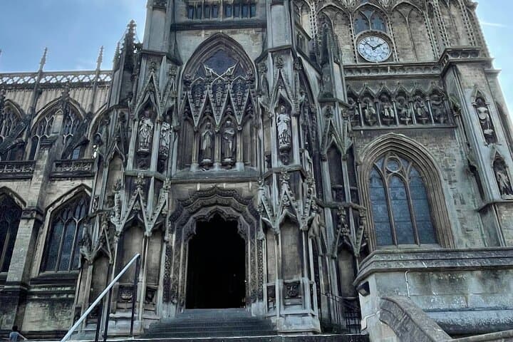 Bristol Harbourside Self-Guided Walking Tour — History & Hidden Alleys photo 3