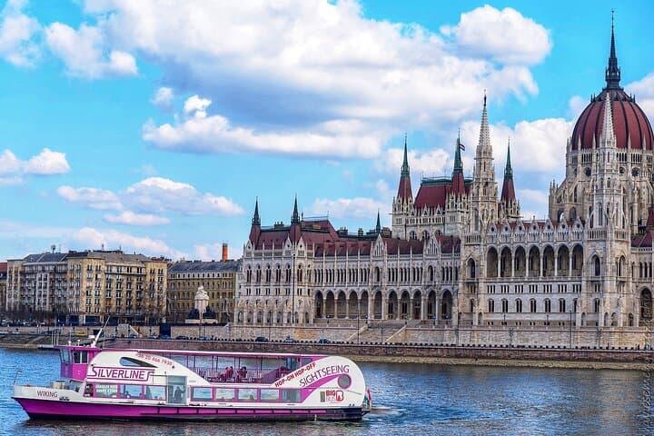 Unlimited Booze Cruise on the Danube: 60-Minute Evening Sightseeing in Downtown Budapest photo 4