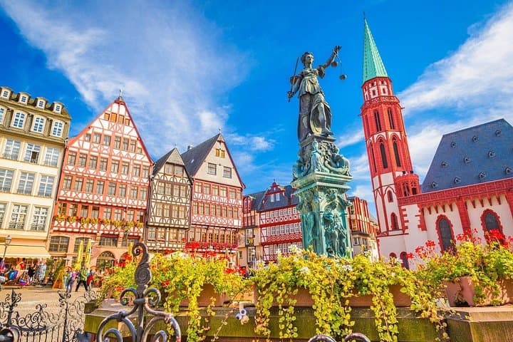Half-Day Private Tour of Frankfurt: Mainhattan to Romerberg photo 2