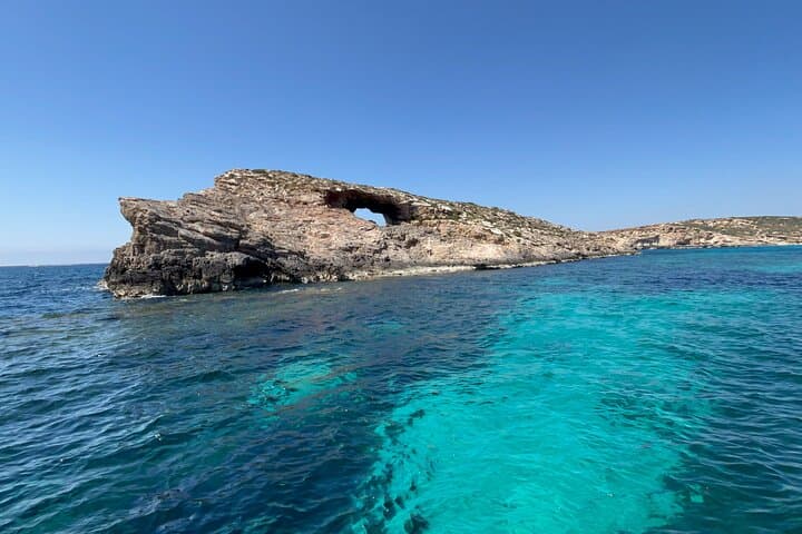 Blue Lagoon Ferry and Caves Tour: Comino Boat Trip to Turquoise Waters & Sea Caves photo 6