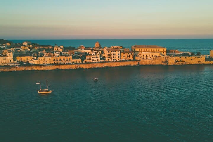 Ortigia Sea-Cave Boat Tour: Swim, Sightsee & Spot Maniace Castle photo 4