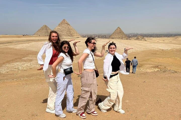 Giza Pyramids Private Day Tour: Sphinx, Saqqara & Memphis