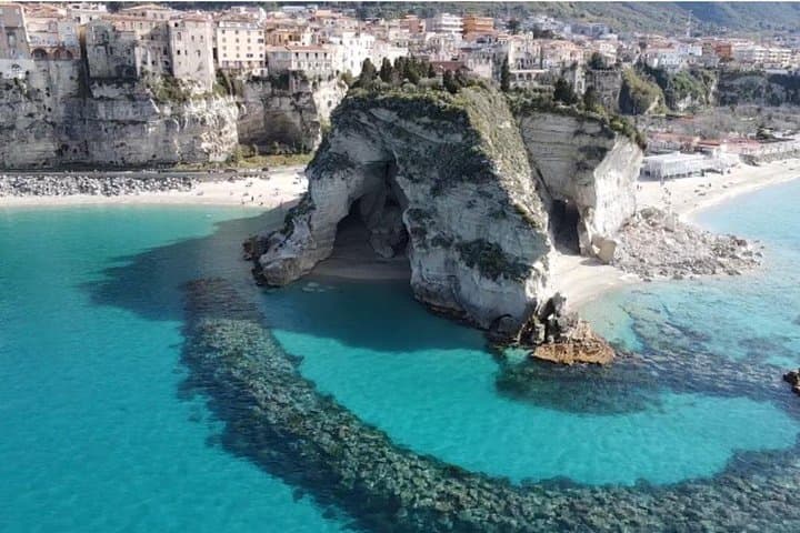 Coast of the Gods Boat Tour & Snorkeling from Tropea photo 1