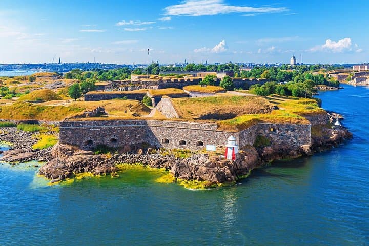 Half-Day Private Guided Helsinki City Tour — Senate Square, Rock Church & Seurasaari photo 3