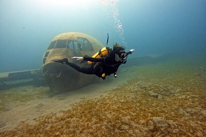 Private 2-Hour Shore Scuba Experience in Aqaba's Red Sea Wrecks photo 3