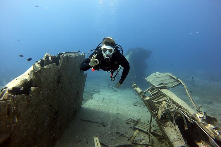 Private 2-Hour Shore Scuba Experience in Aqaba's Red Sea Wrecks photo 5