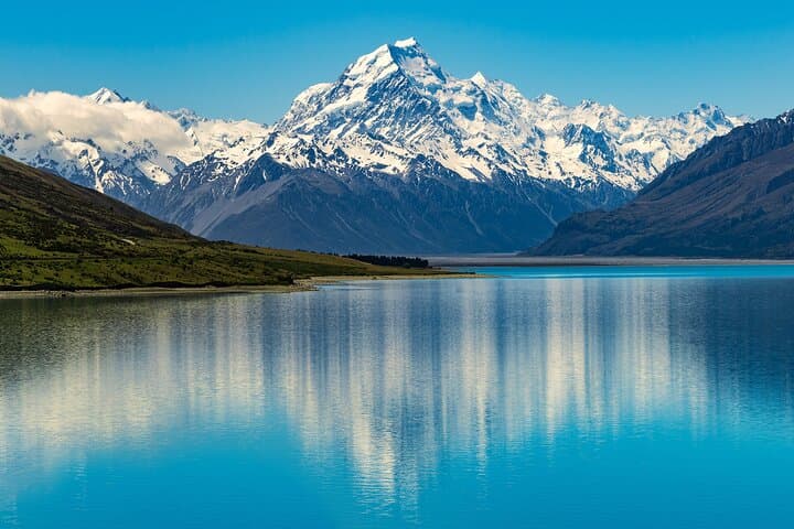 Queenstown to Mt Cook Day Tour via Lake Tekapo & Aoraki Scenic Drive