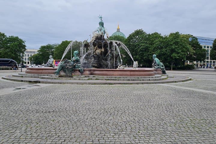Berlin Street Art & Medieval History Walking Tour — Museums, Murals & the Old City Wall photo 3