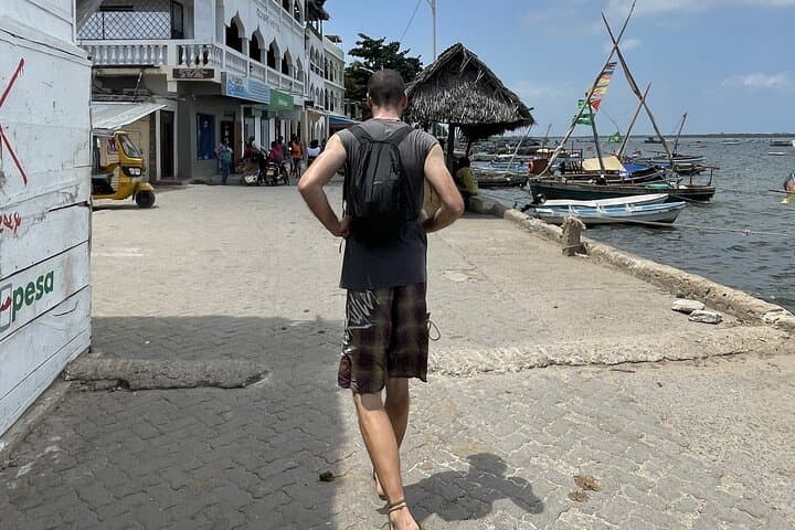 Lamu Old Town Walking Tour: Explore Swahili Streets, Fort, and Craft Workshops photo 5