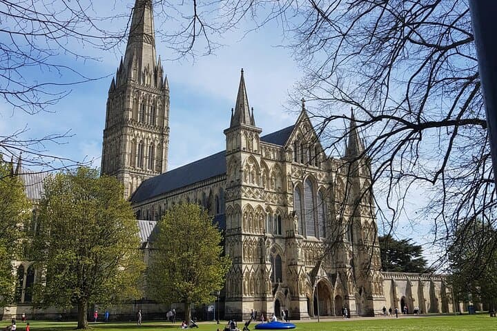 Stonehenge and Salisbury Day Trip from Southampton: Ancient Stones & Cathedral Guide photo 3