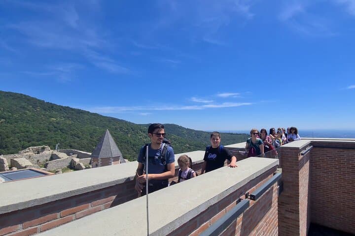Zagreb Hike & Taste: Sljeme Summit, Medvedgrad Fortress & Traditional Dinner