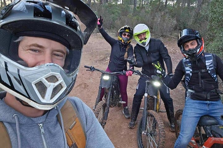 Esterel Electric Motorcycle Coast Ride — 1-Hour Guided Adventure from Saint-Raphaël photo 3