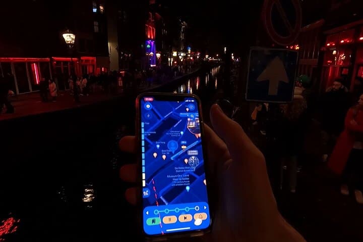 Self-Guided Red Light District GPS Walking Tour — Amsterdam App Scavenger Hunt