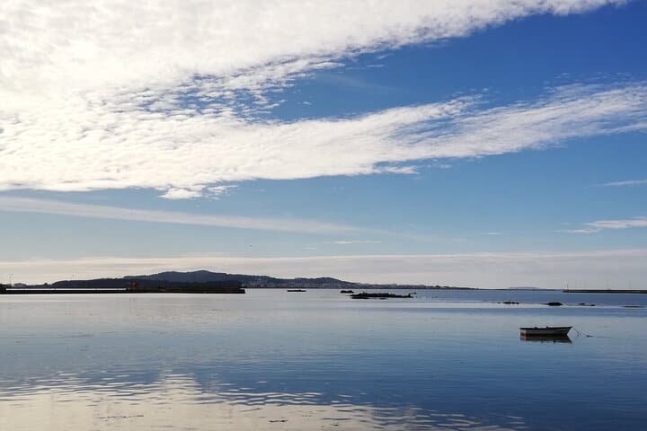 Rías Baixas Day Tour: Arousa Island, Combarro & Mussel Boat Experience photo 6