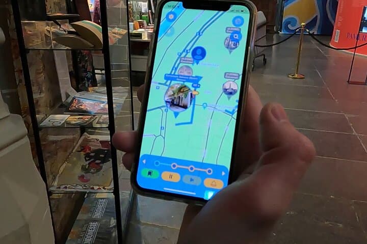 Amsterdam GPS App Self-Guided Walking Tour — Interactive Smartphone Game photo 2