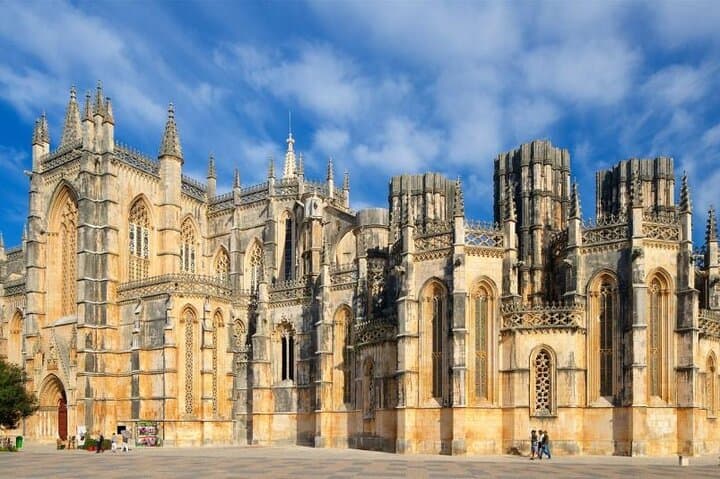 From Pilgrimage to Surf Cliffs: Private 1-Day Tour to Fátima, Batalha, Nazaré & Óbidos photo 1