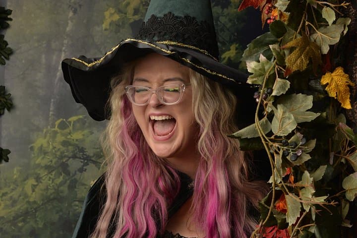 Witch Costume Photo Shoot at Olde Salem Village — 1692-Themed Portrait Experience photo 4