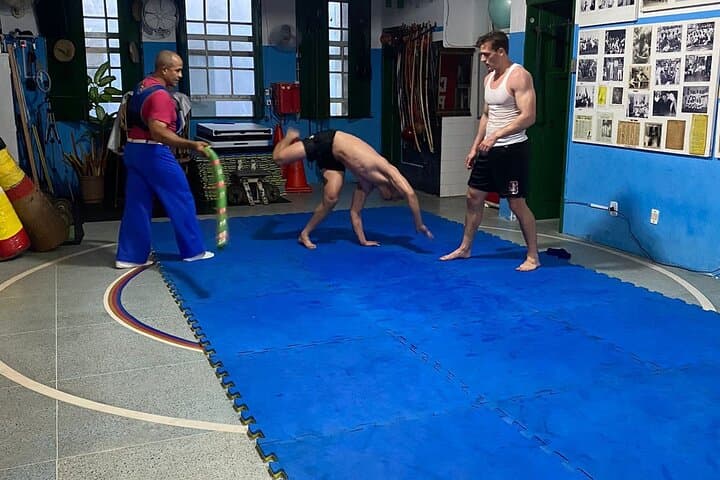 Capoeira in Salvador: Train at Mestre Bimba’s First School (60-Minute Class) photo 5